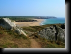 Pointe de Dinan, le 15 juil. 2006
Quelque part sur le GR34, avec en vue, la plage de la Palue
et au loin, le Cap de la Chèvre...