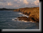 Ploumoguer, le 26 nov. 2005
Le soleil rasant fait rougir les falaises de Brenterc'h...